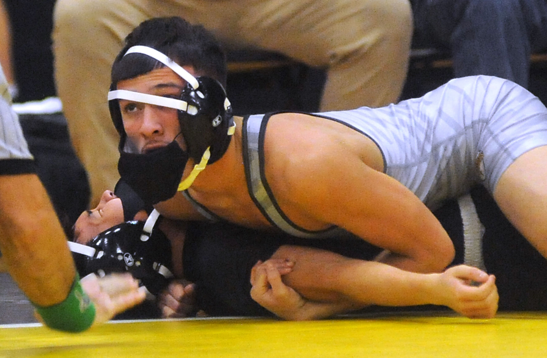 01062021-KN-SL-WRESTLING-GSP2